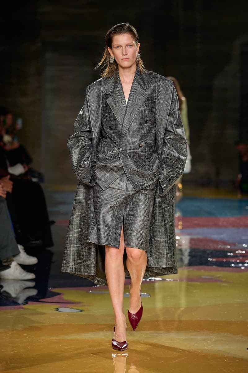 Bottega Veneta 2023SS show runway MFW