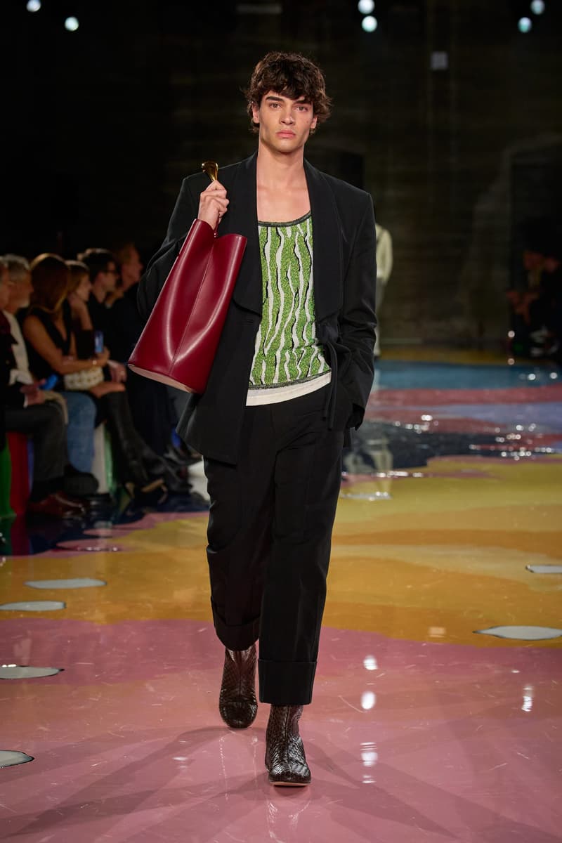 Bottega Veneta 2023SS show runway MFW