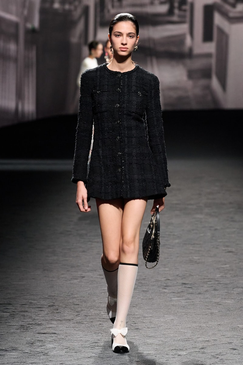 chanel 2023ss runway fashion show pfw