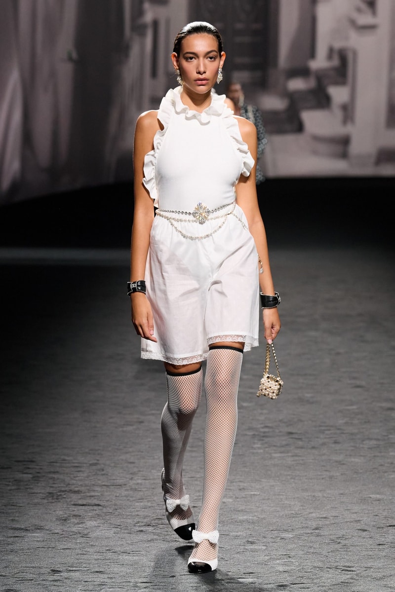 chanel 2023ss runway fashion show pfw