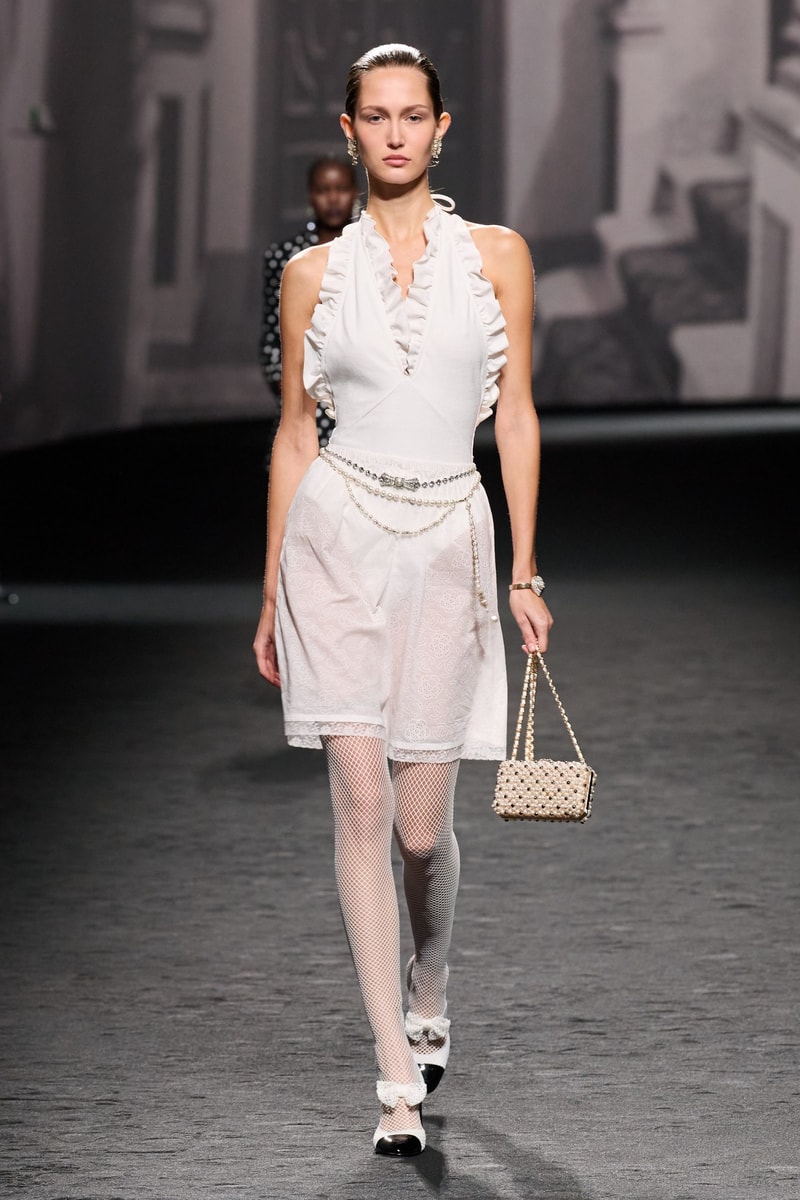 chanel 2023ss runway fashion show pfw