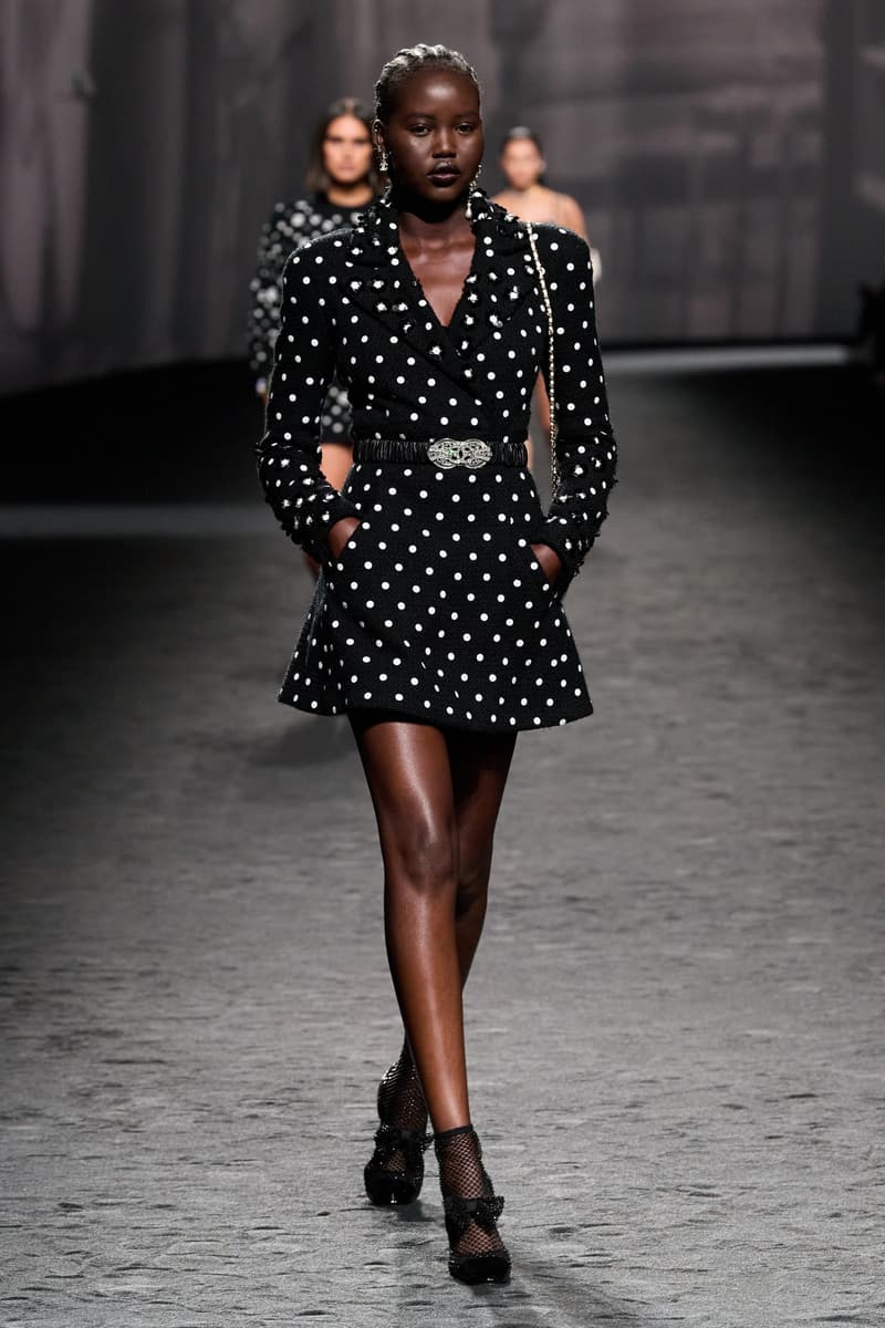 chanel 2023ss runway fashion show pfw