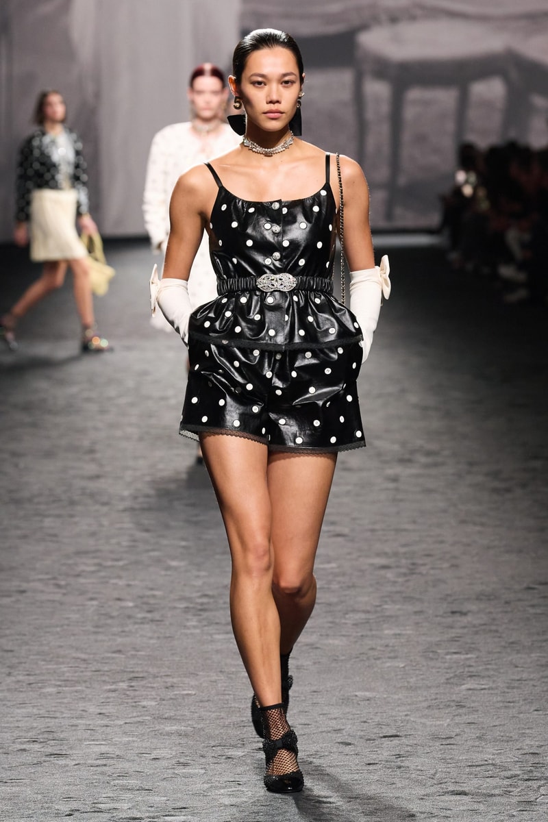 chanel 2023ss runway fashion show pfw