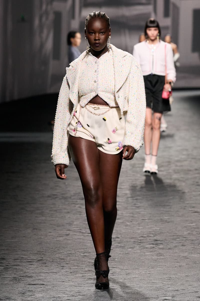 chanel 2023ss runway fashion show pfw