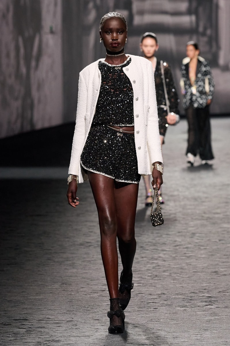 chanel 2023ss runway fashion show pfw