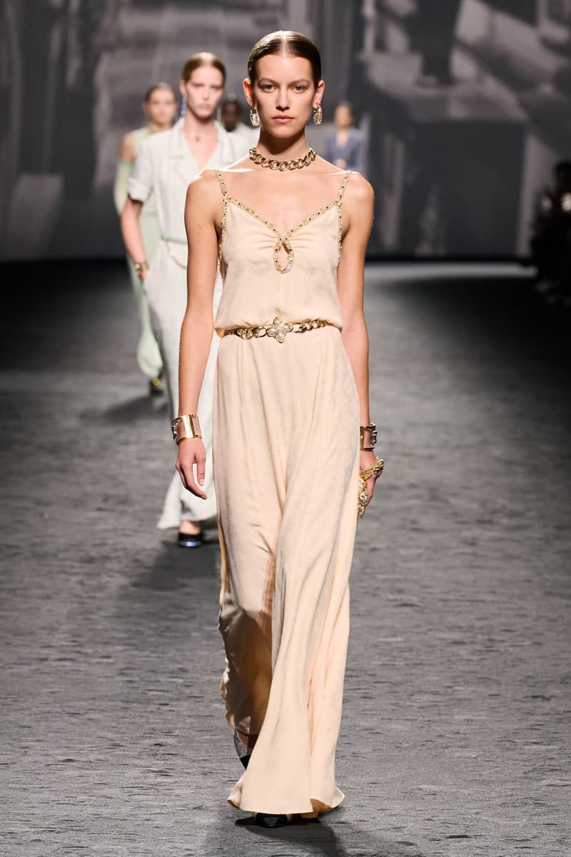 chanel 2023ss runway fashion show pfw