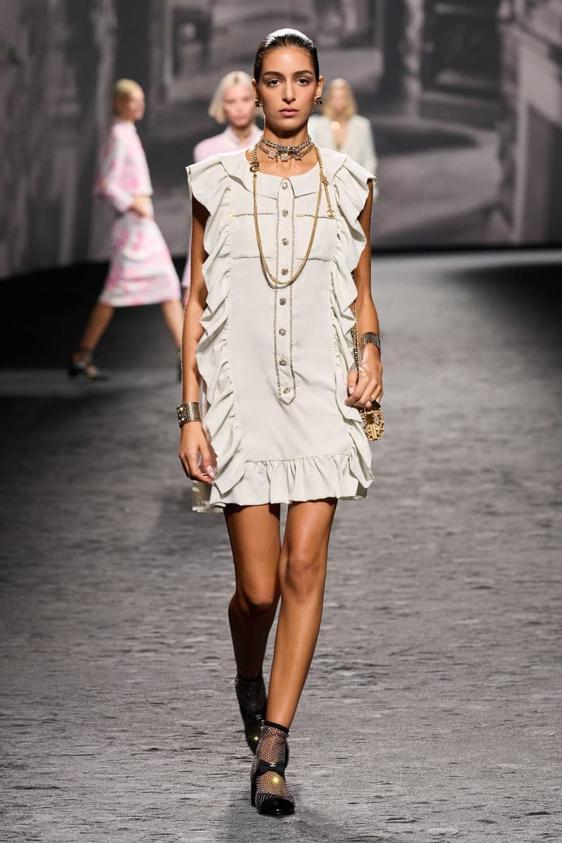 chanel 2023ss runway fashion show pfw