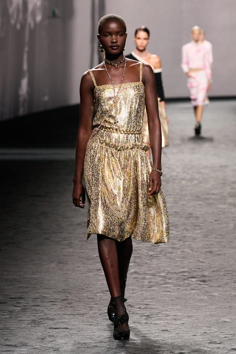 chanel 2023ss runway fashion show pfw