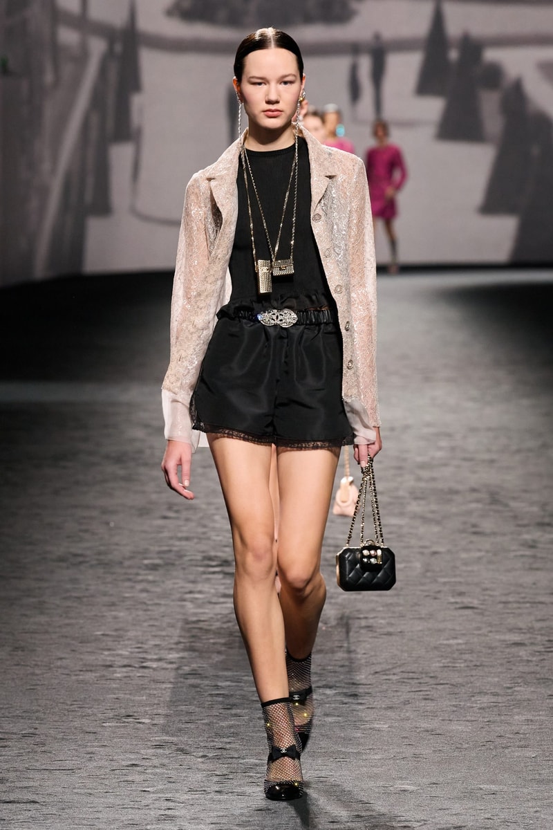 chanel 2023ss runway fashion show pfw