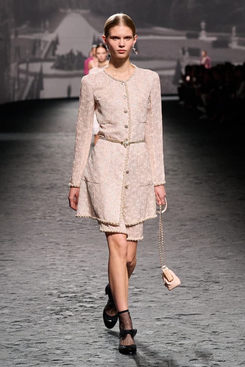 chanel 2023ss runway fashion show pfw