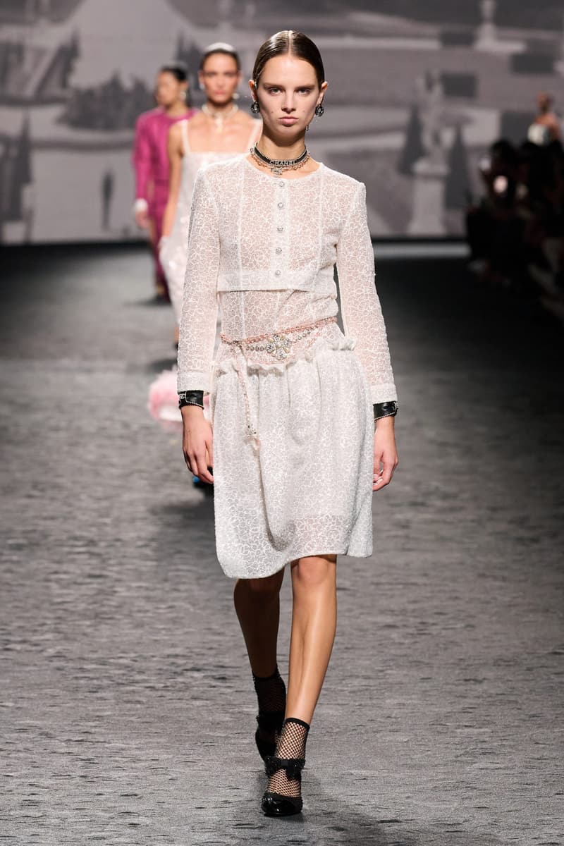 chanel 2023ss runway fashion show pfw