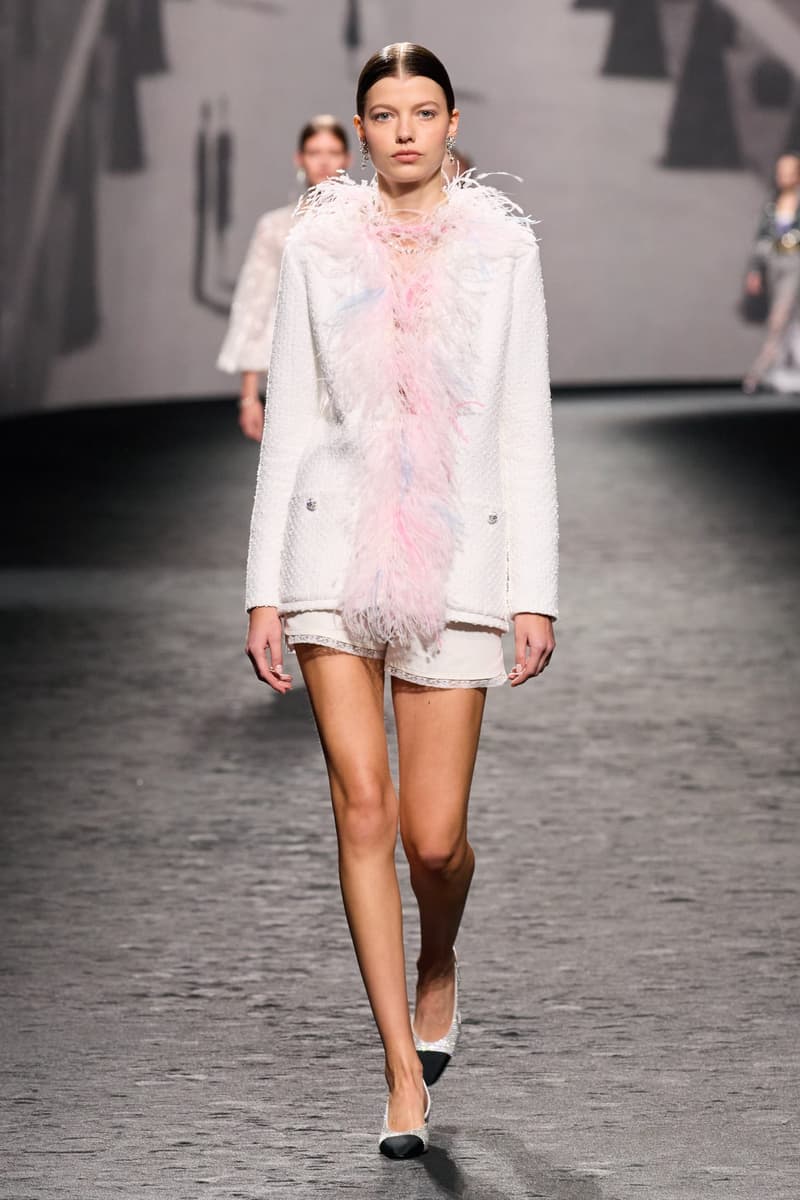 chanel 2023ss runway fashion show pfw