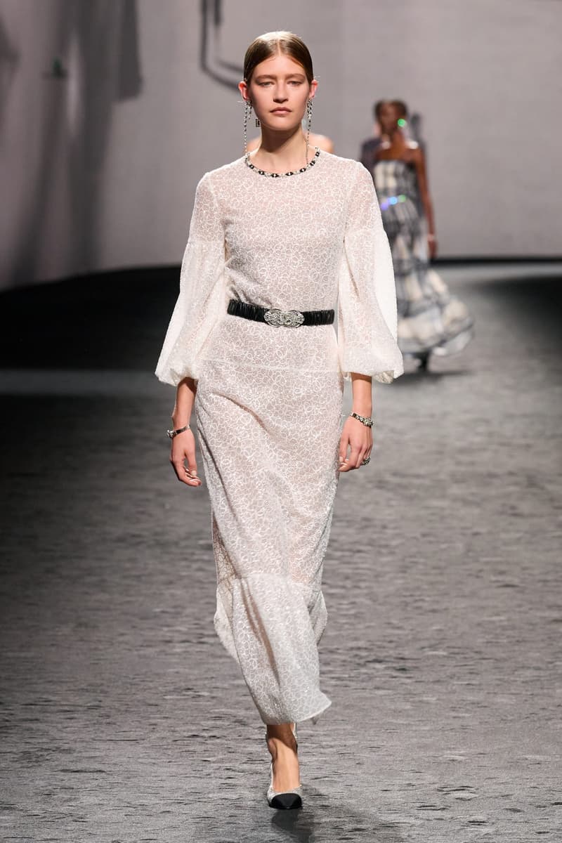 chanel 2023ss runway fashion show pfw