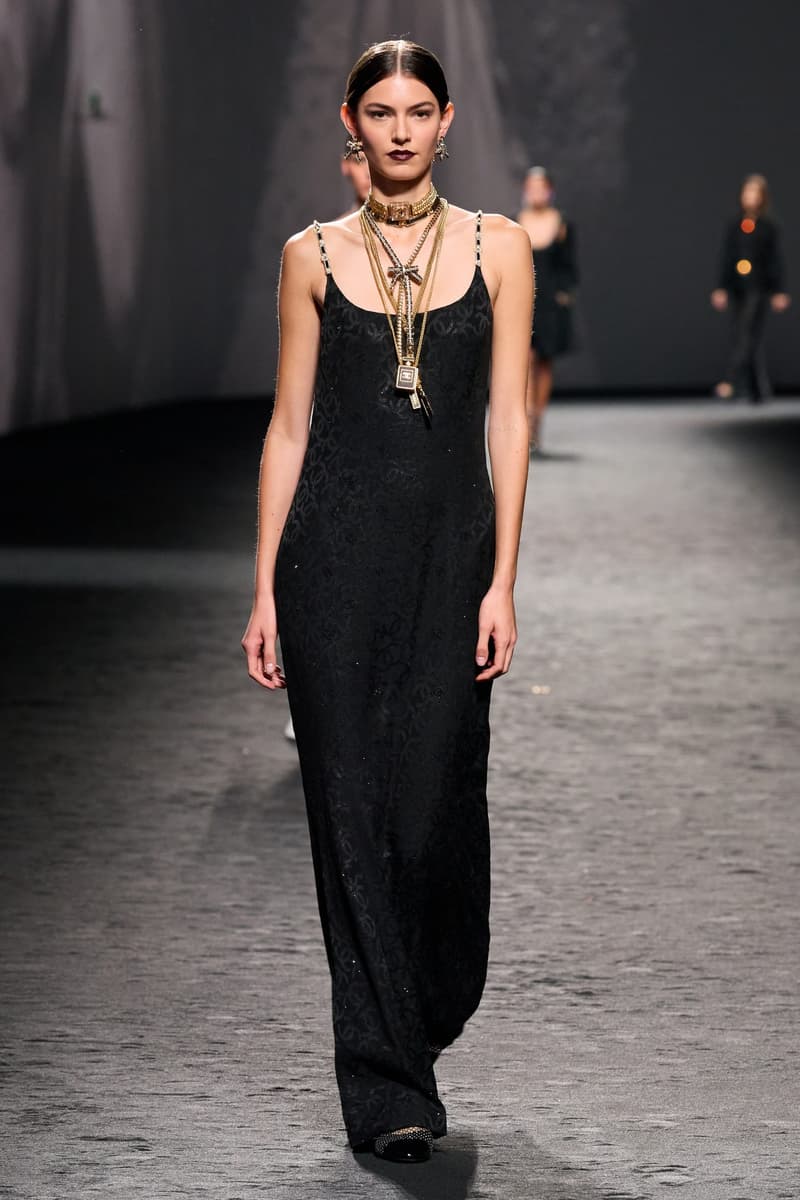 chanel 2023ss runway fashion show pfw
