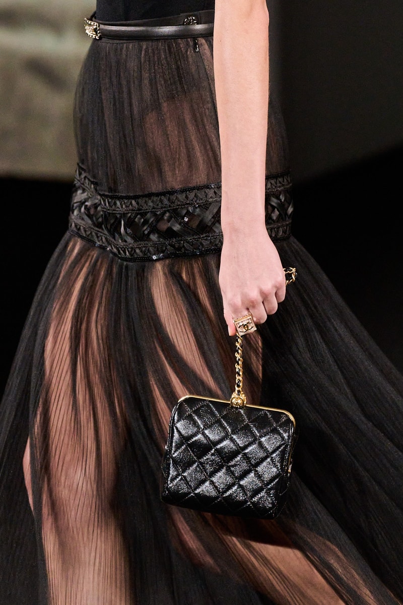 Chanel 2023 SS Virginie Viard Handbags Style Paris Fashion Week