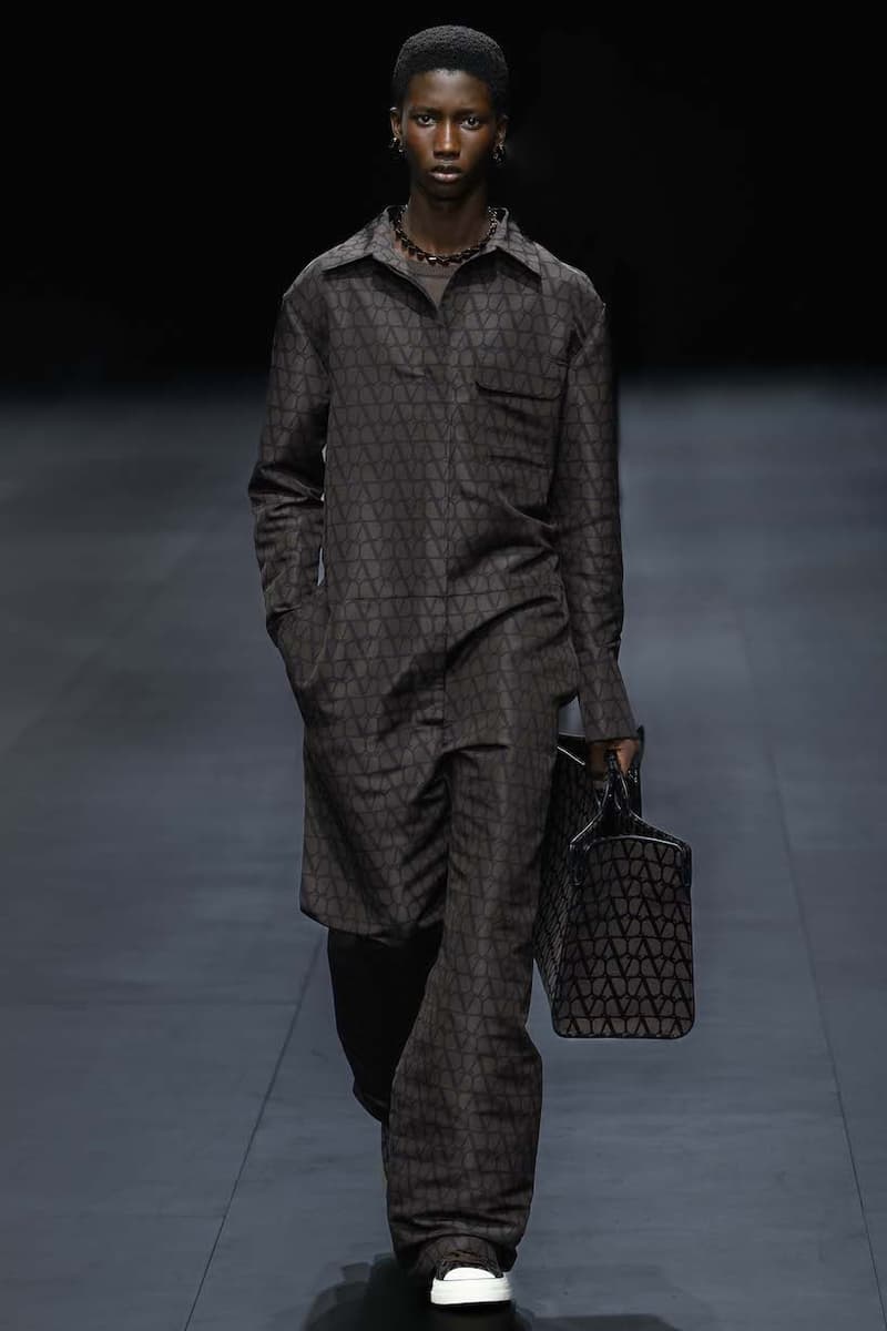 valentino paris pfw fashion week 23 ss detail concept