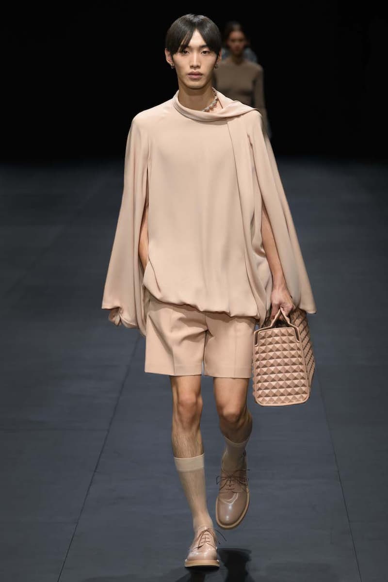 valentino paris pfw fashion week 23 ss detail concept