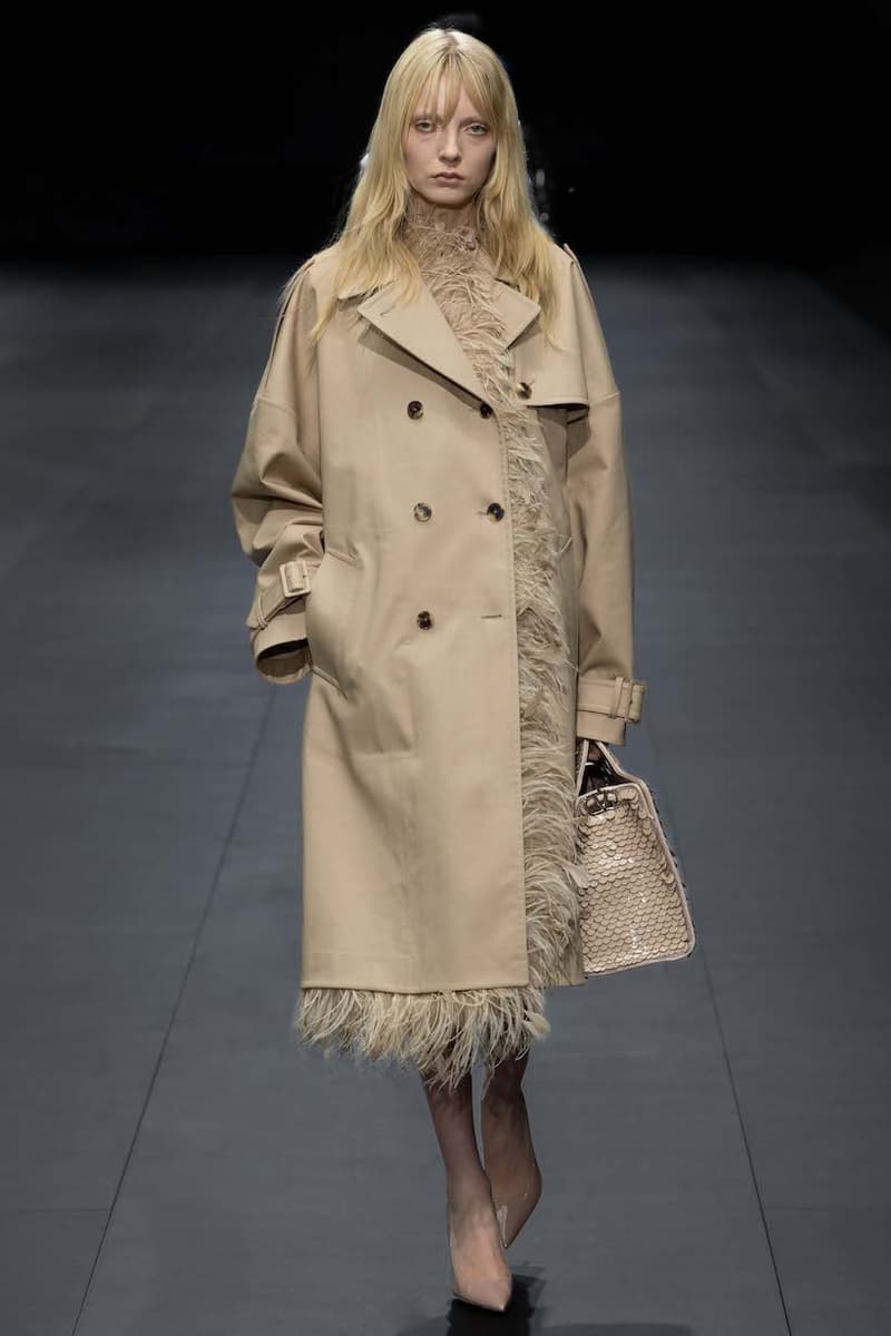 valentino paris pfw fashion week 23 ss detail concept