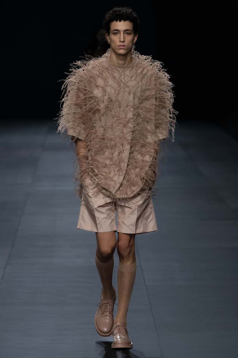 valentino paris pfw fashion week 23 ss detail concept