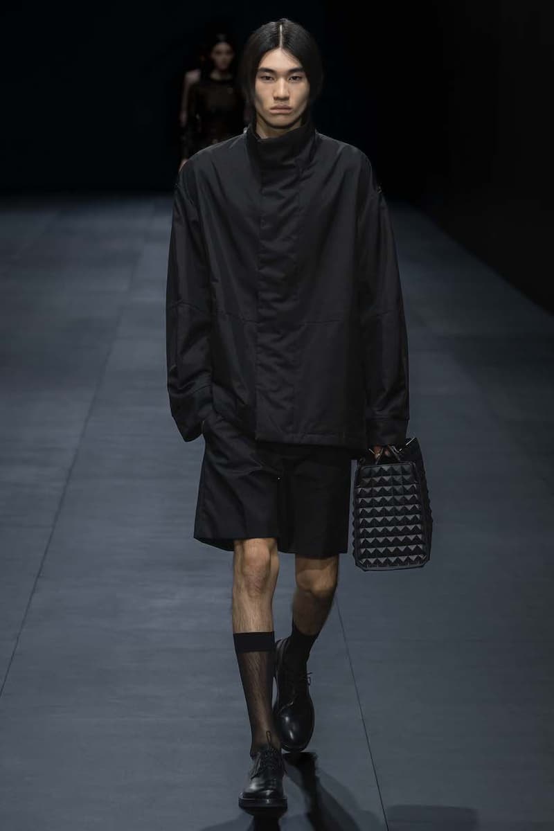 valentino paris pfw fashion week 23 ss detail concept