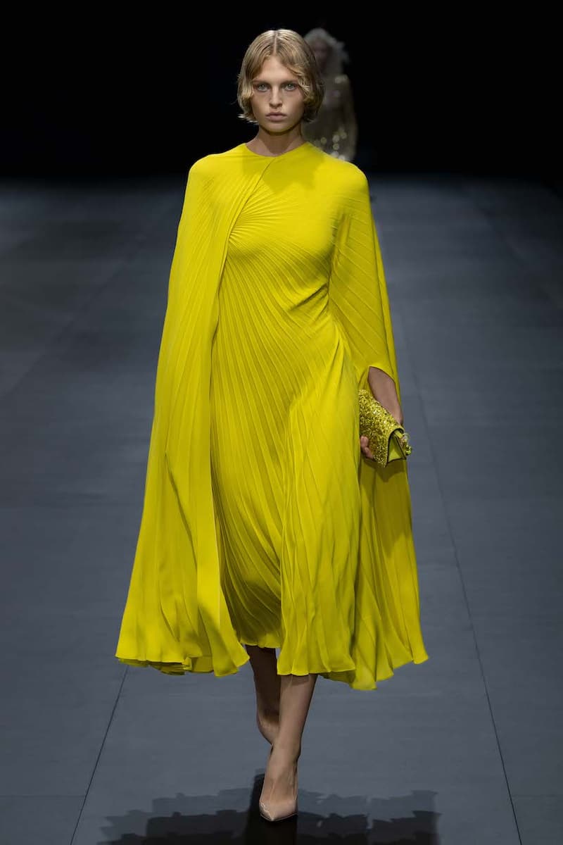 valentino paris pfw fashion week 23 ss detail concept