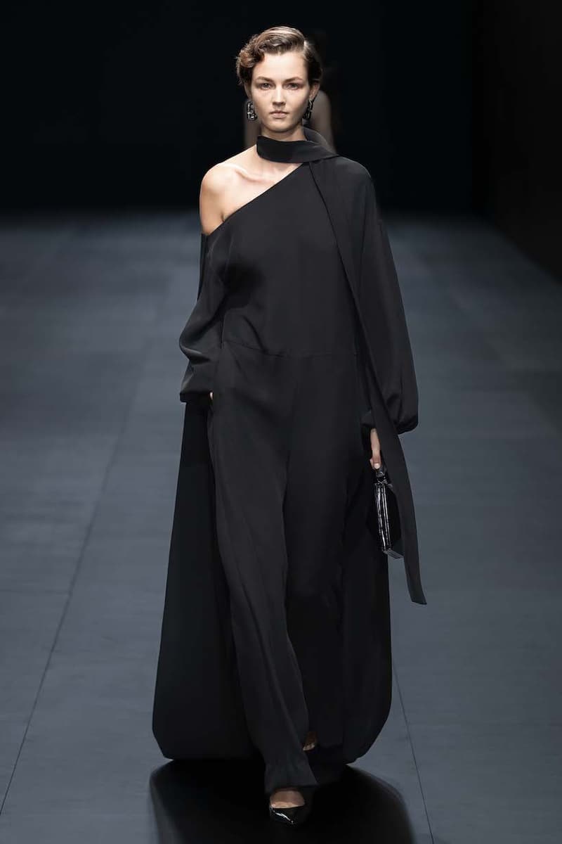 valentino paris pfw fashion week 23 ss detail concept