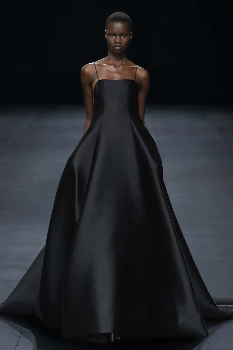 valentino paris pfw fashion week 23 ss detail concept