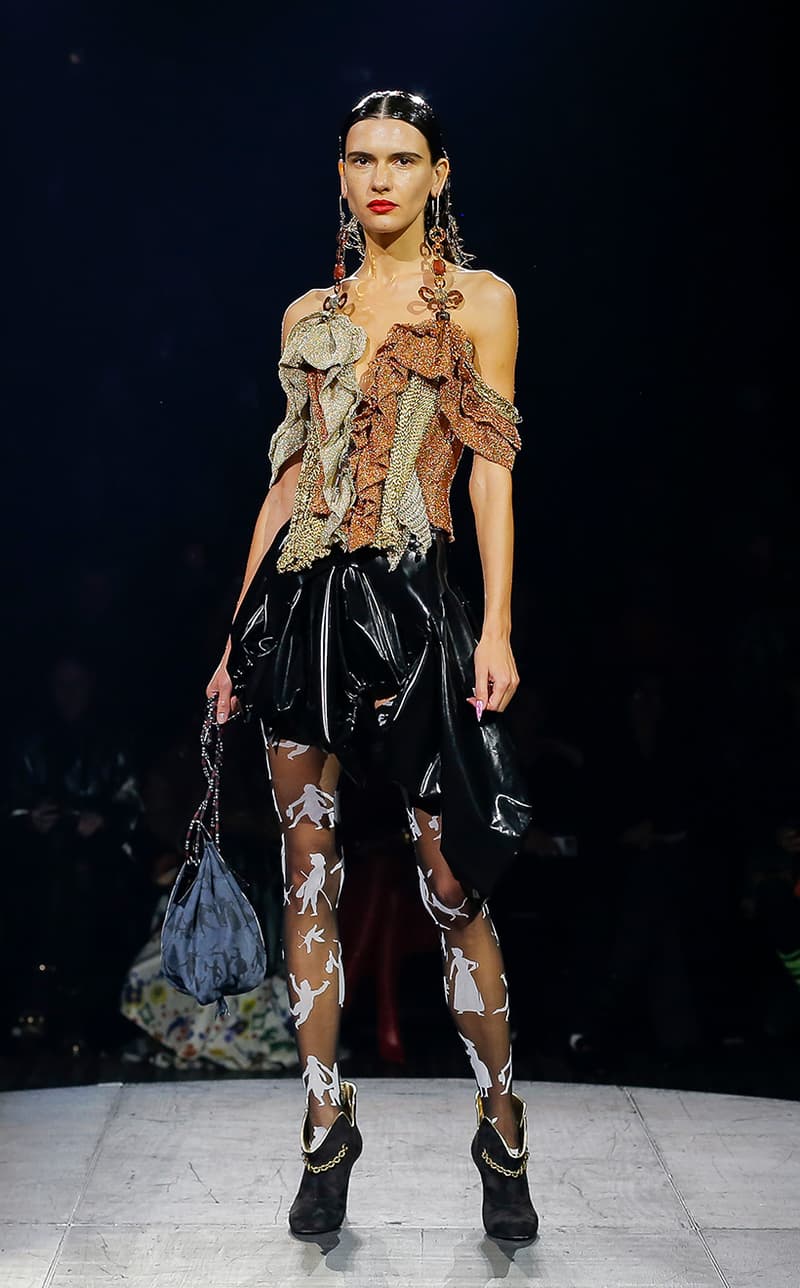 PFW Vivienne Westwood Andreas Kronthaler AK SS23 Sous le ciel de Paris