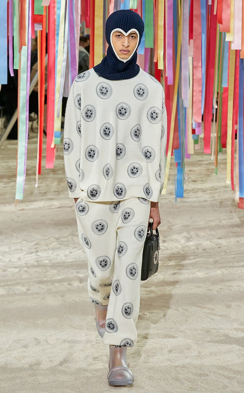 LOEWE Jonathan Anderson 2022 fw new Amazona 15 Cubi Bag