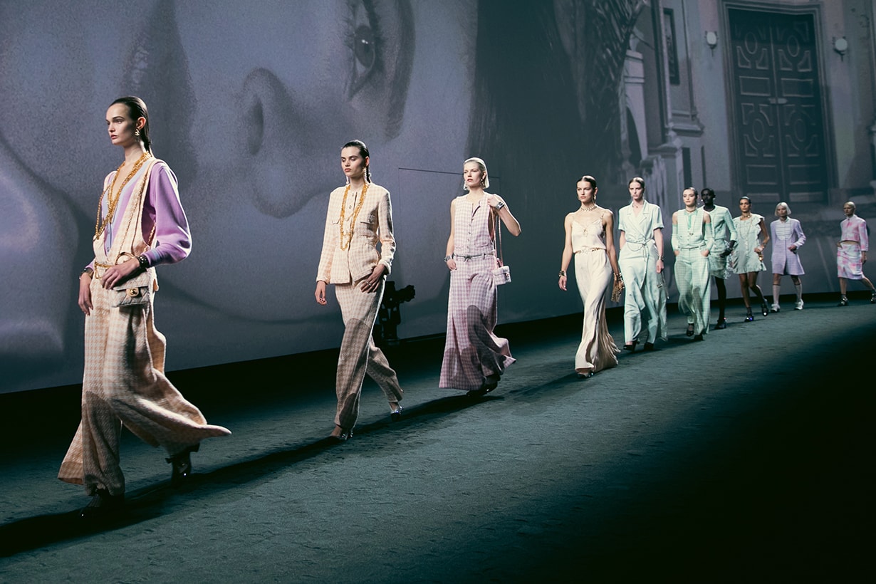 chanel 2023ss runway fashion show pfw