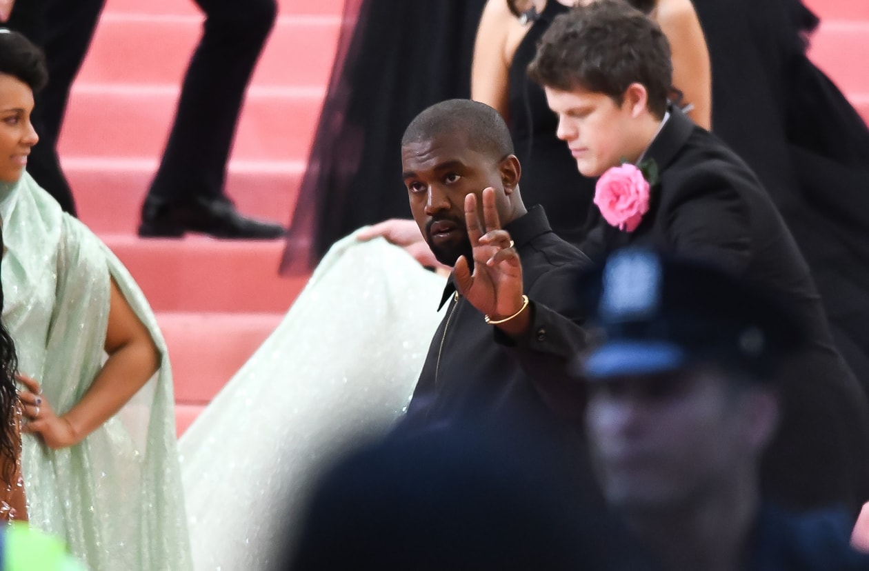 連 Anna Wintour 也受夠:斷絕與 Kanye West 合作,稱不再是圈內一份子!