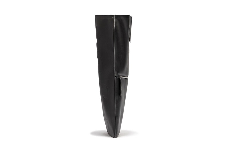maison-margiela-unveils-tabi-toe-inspired-shopping-bag 2022
