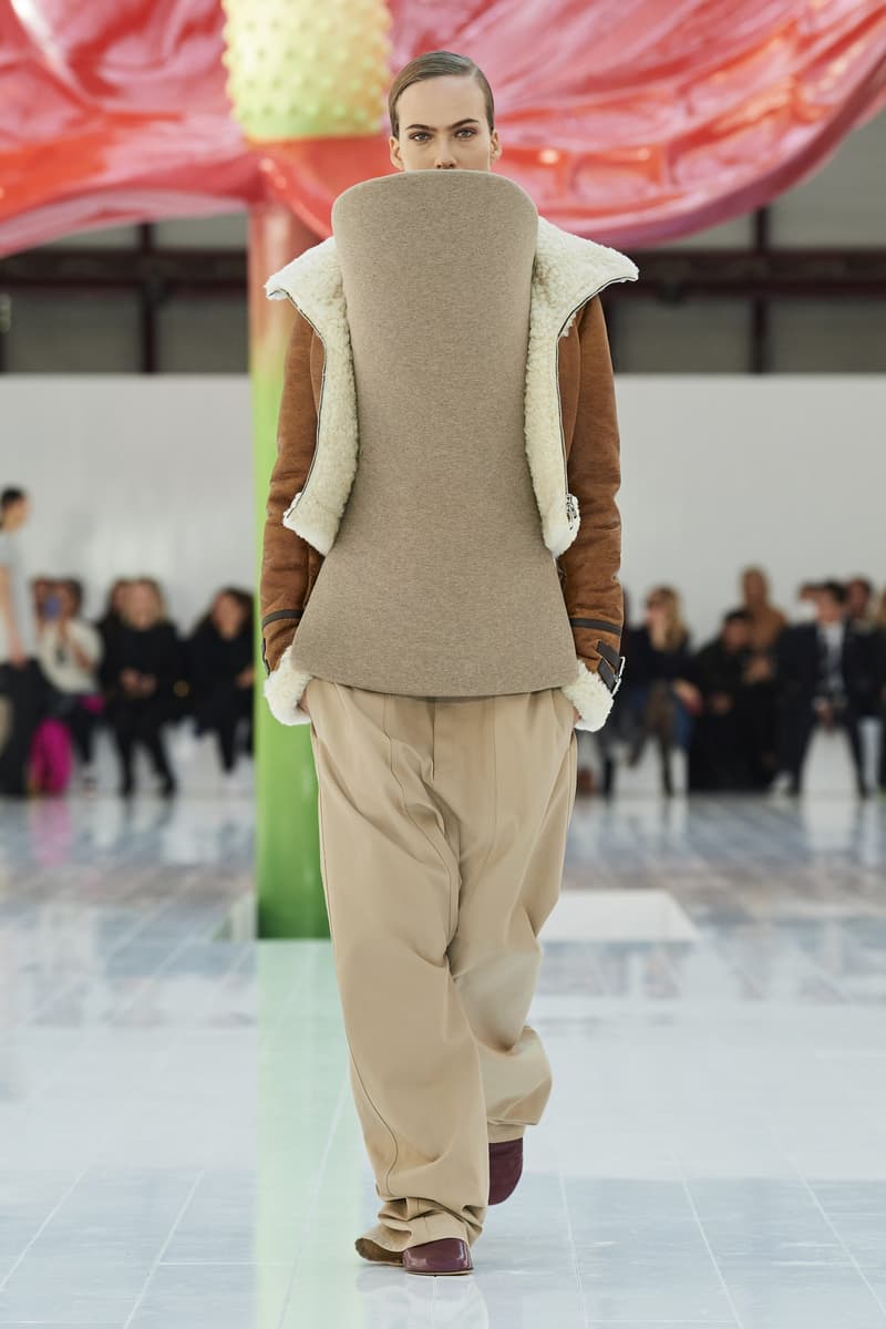 loewe 2023ss runway show pfw