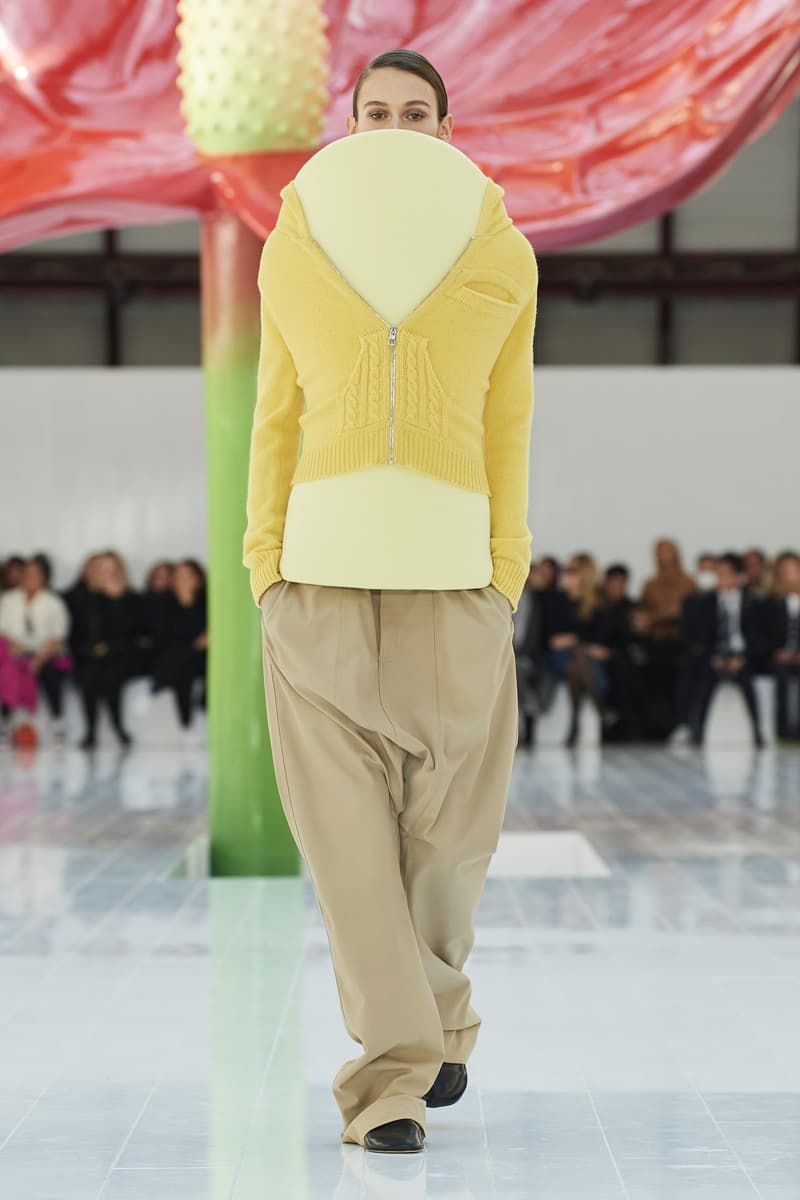 loewe 2023ss runway show pfw