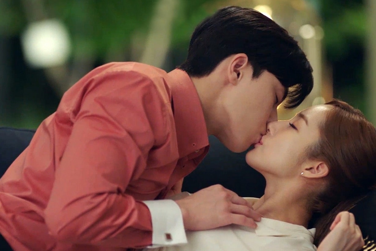 Most Kissable Korean Drama Male Lead Hyun Bin Crash Landing On You Korean Actors 
