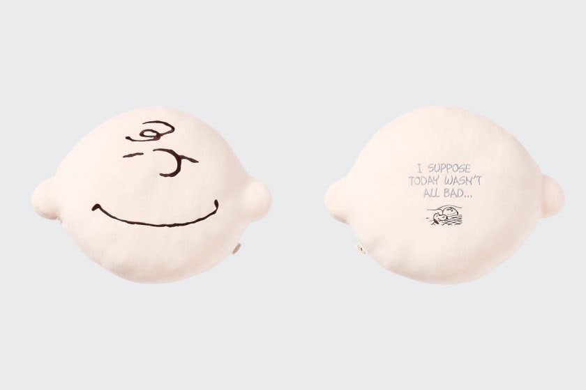 uniqlo peanuts lifestyle cushion blanket slippers winter 2022 collab living home