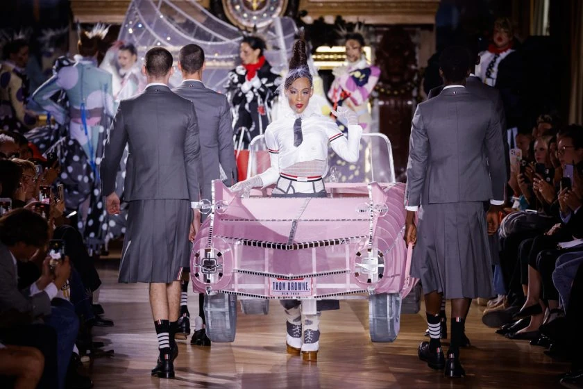 thom browne cinderella 23 ss runway detail opera