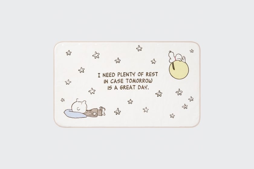 uniqlo peanuts lifestyle cushion blanket slippers winter 2022 collab living home