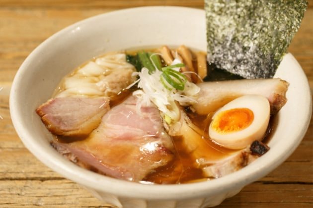 japan-local-ramen-restaurant