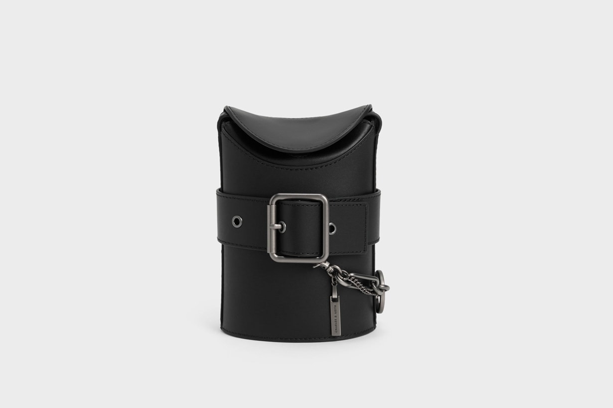 Balenciaga mango zara edgy handbags y2k 2022 handbags trend