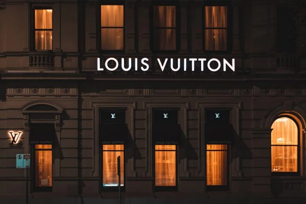 louis-vuitton-first-hotel-in-paris-office