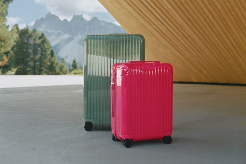 rimowa suitcase luggage pine raspberry christmas limited