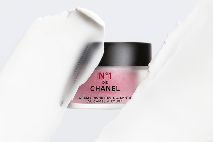 chanel beauty N°1 de REVITALIZING CREAM ROUGE ALLURE VELVET 2023 jan unboxing new color texture