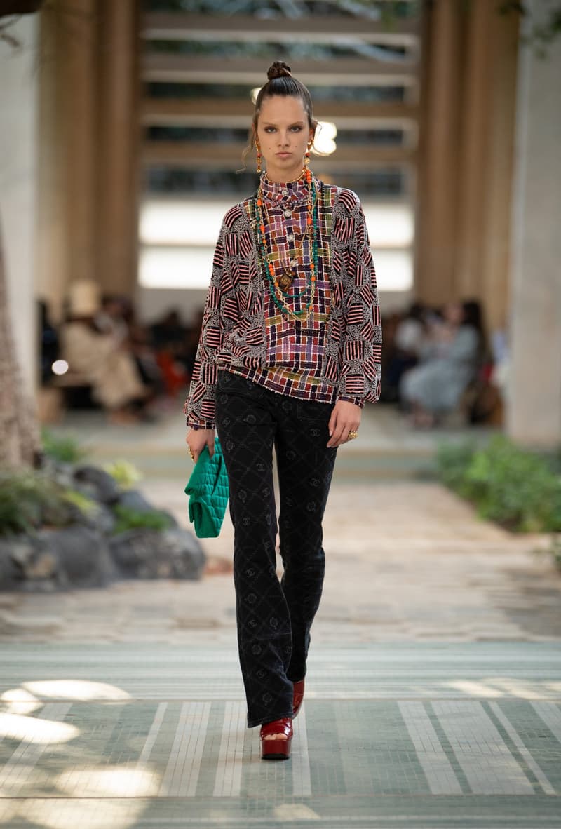 CHANEL 2023 Métiers d’art 工坊大秀，創意總監 Virginie Viard 重啟 70 復古年代！