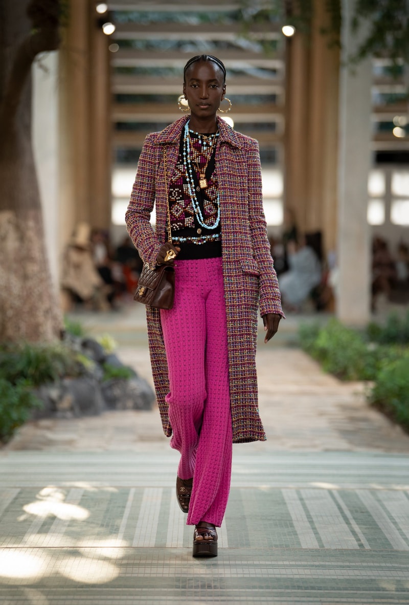 CHANEL 2023 Métiers d’art 工坊大秀，創意總監 Virginie Viard 重啟 70 復古年代！