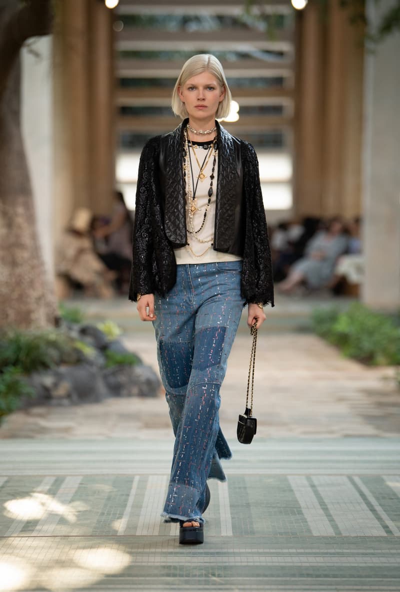 CHANEL 2023 Métiers d’art 工坊大秀，創意總監 Virginie Viard 重啟 70 復古年代！