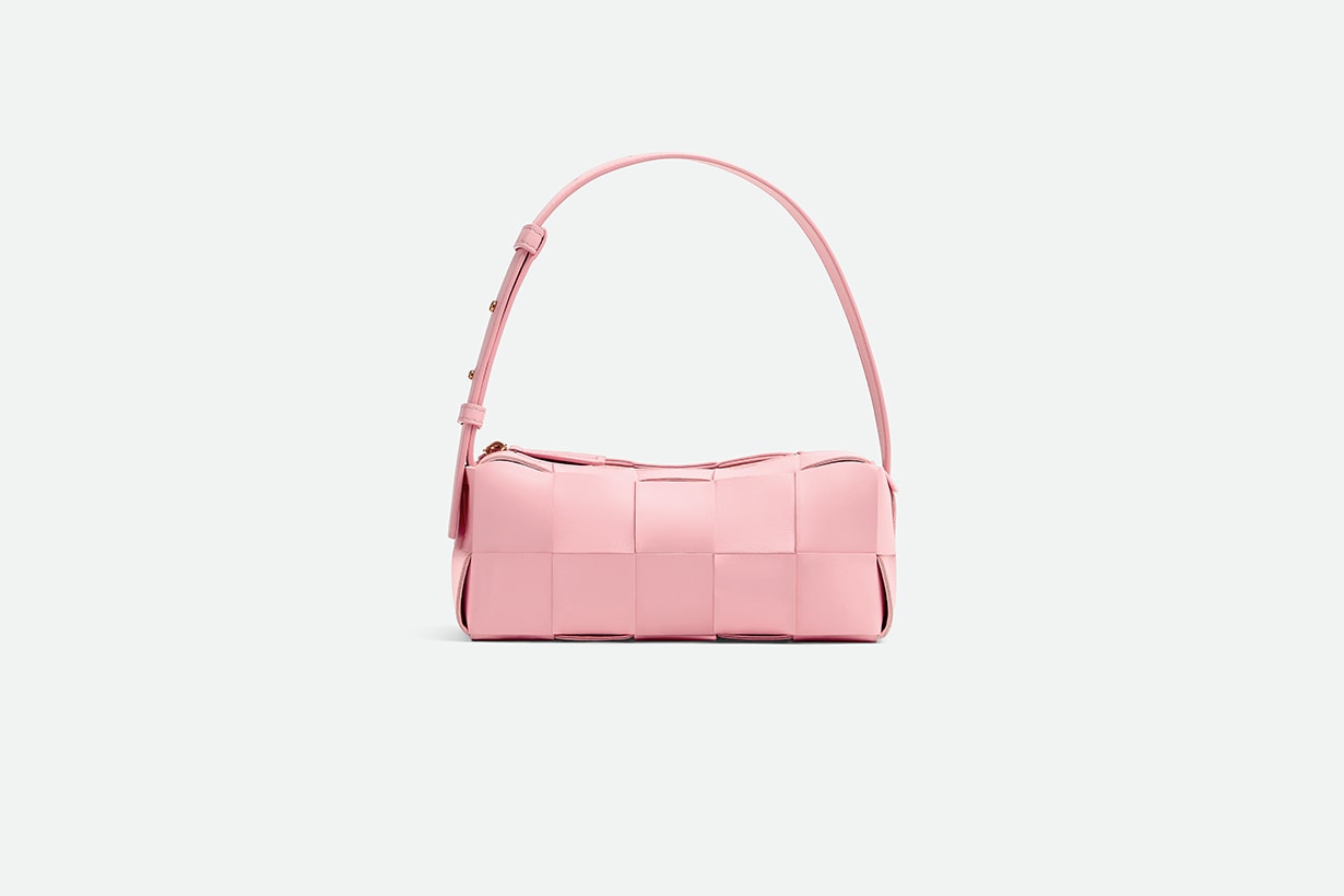Bottega Veneta 的新春之美:8 款限定手袋,揹上過個極簡低調的新年!
