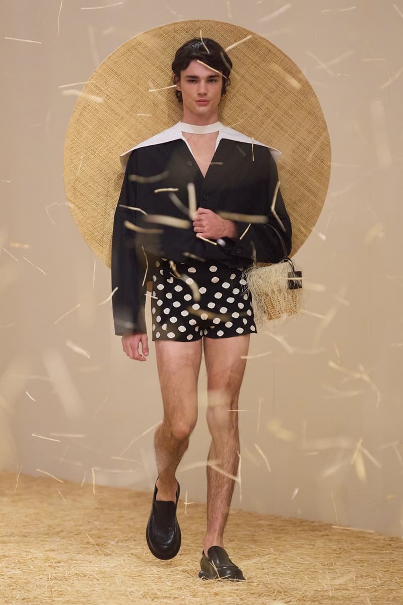Jacquemus 重返巴黎:不只法式大草帽,「Le Raphia」大秀全新手袋登場!