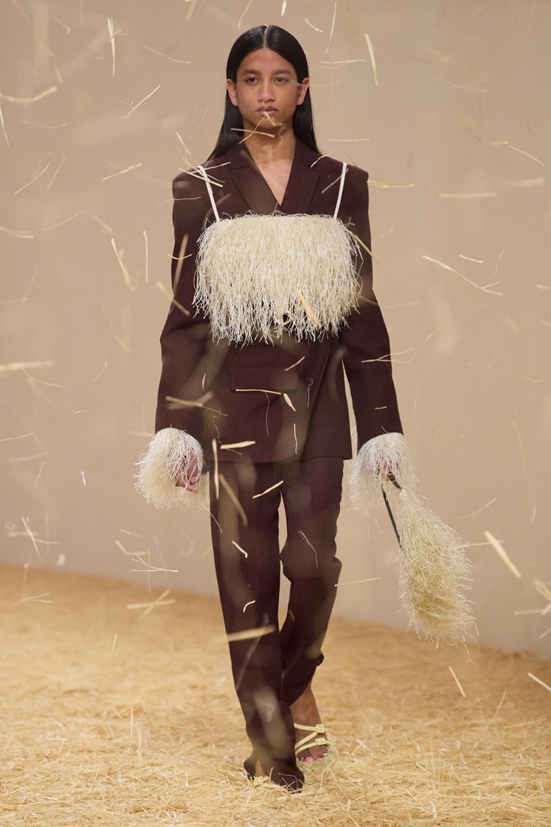 Jacquemus 重返巴黎：不只法式大草帽，「Le Raphia」大秀全新手袋登場！