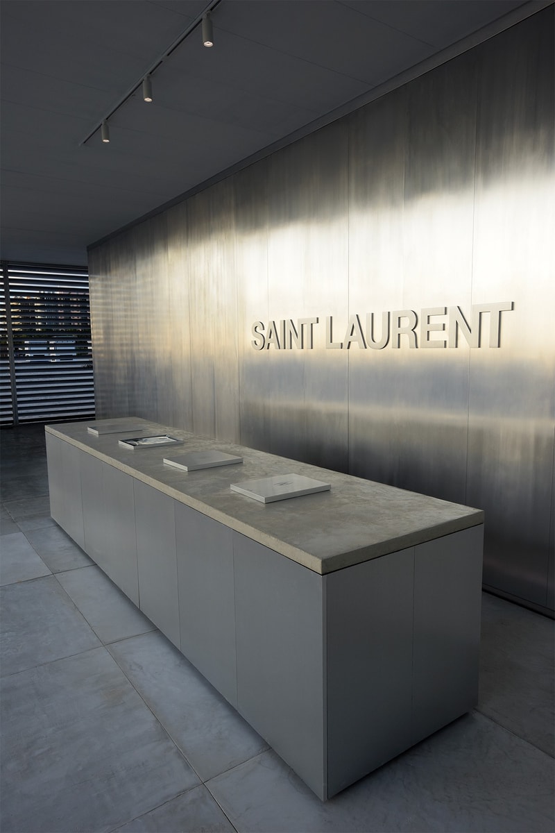 Saint Laurent Miami Art Basel：一窺 30 年前，Madonna 備受爭議的攝影集！